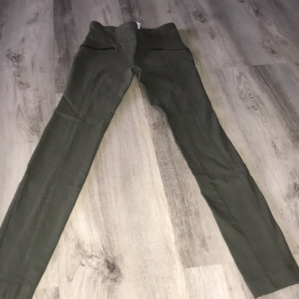 Stretchy dress leggings/ Bar lll / size xs